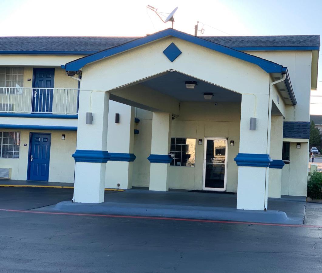 Travelodge By Wyndham Killeen/Fort Hood Exterior photo